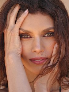 Suzana T.