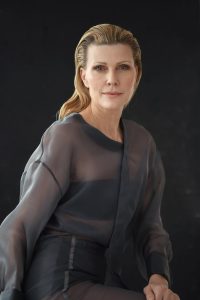 Ingrid R.