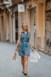 Katrin R. Katrin R.